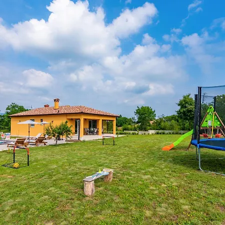 Maria, A Charming Near Labin *
