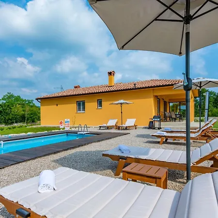 Holiday home Maria, A Charming Near Labin Nedescina