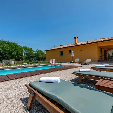 Сasa de vacaciones Maria, A Charming Near Labin Nedeščina