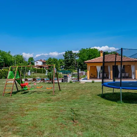 Maria, A Charming Near Labin Сasa de vacaciones