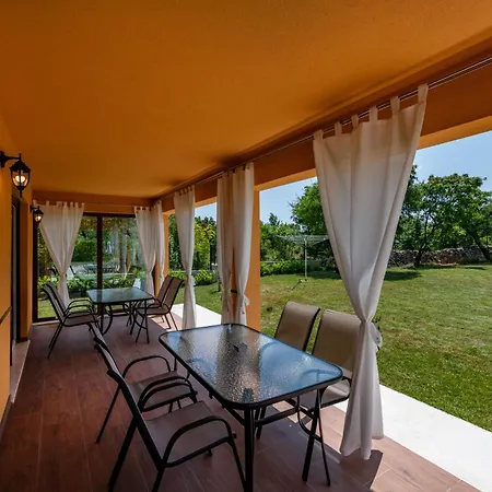 Сasa de vacaciones Maria, A Charming Near Labin *